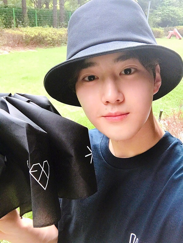 EXO SUHO 金俊绵 带队小哥哥 INS图片