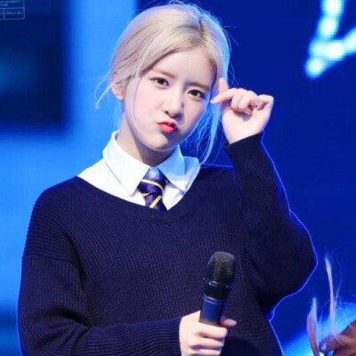 宇宙少女成员美照