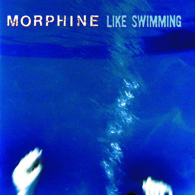 Soon you're curled up beneath the reading light，床头灯下你四肢蜷缩。 分享Morphine的单曲《Early to Bed》 (来自@网易云音乐)
