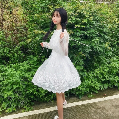 夏装女装韩版气质仙女裙长袖蕾丝连衣裙小清新甜美露背学生裙子潮