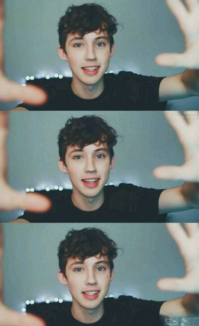 troye sivan 特洛伊·希文 戳爷 明星 背景 壁纸 锁屏 