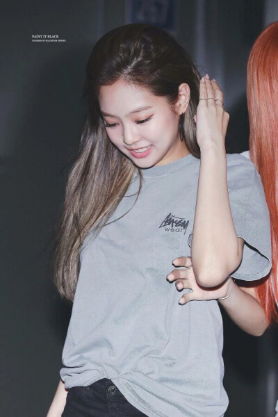 JENNIE