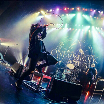 ONE OK ROCK