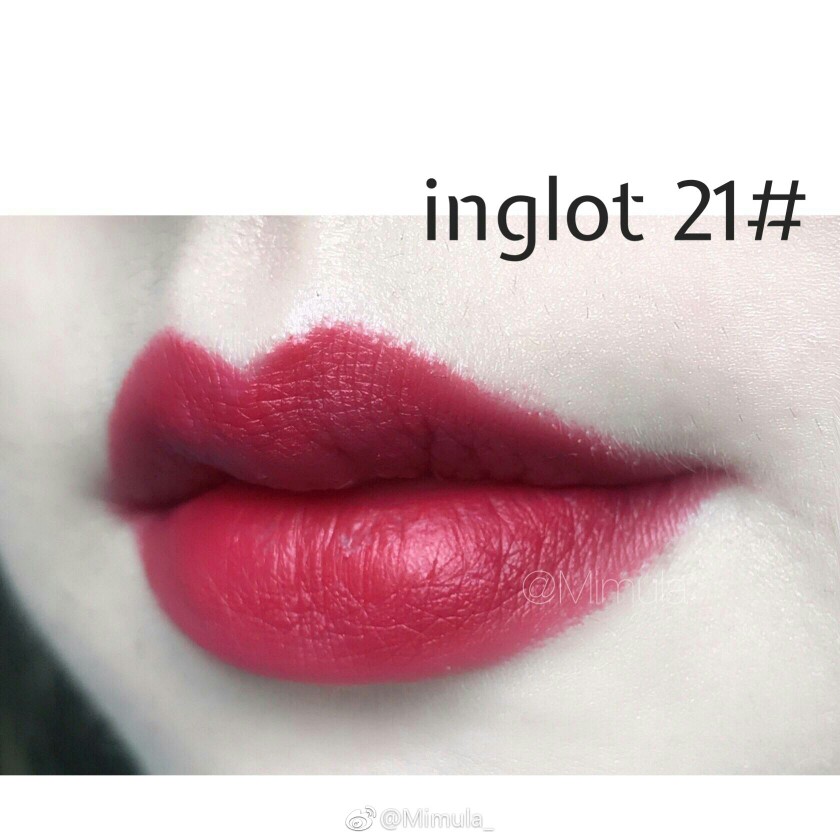 inglot 21 唇膏笔
➰这只我好喜欢呀， 带一点玫调， 超级显白，它可能没有20号火，但是我觉得它更好看！
➰质地是哑光的，很轻薄，质感就是很高级的哑光感，特别喜欢！
@Mimula-