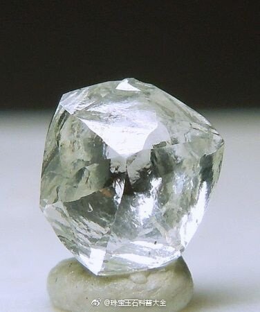 这才是真正的大冰块 钻石 Diamond 特别白，特别透！