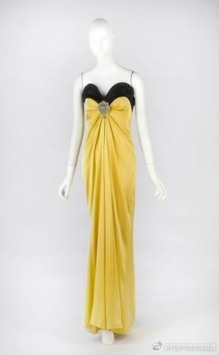 伊夫·圣·洛朗（Yves Saint Laurent），1986年春夏款，加列拉宫，巴黎