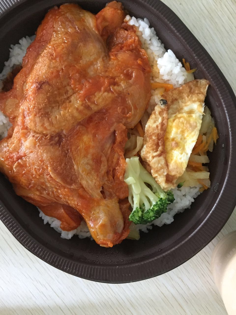 全家便当Familymart 奥尔良整只鸡腿饭 微波即食便当 512g https://item.taobao.com/item.htm?spm=a1z10.1-c.w4004-15584022857.17.11d85521fd6n5S&id=556346637193