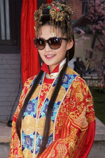 极品新娘-唐豆豆-李沁饰