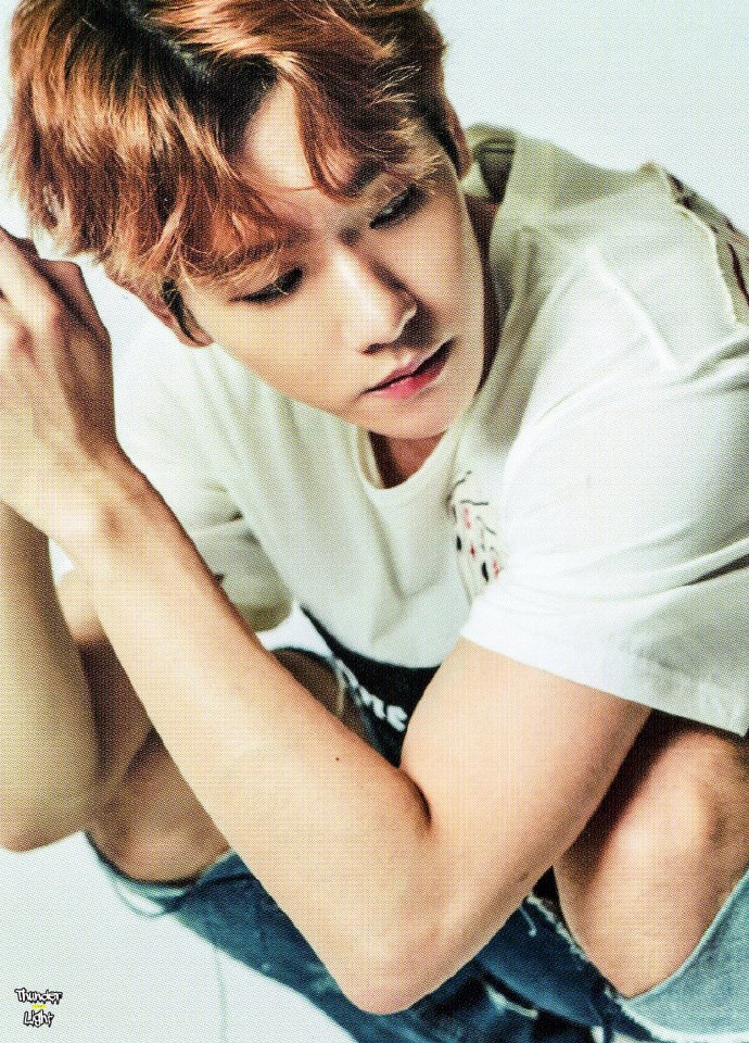 #边伯贤# .#BAEKHYUN# 【扫图】170727 EXO-L Japan Offical Book Vol.6【Thunder Light】 ​​​​