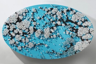 利用纽扣、串珠和大头针DIY的樱花树