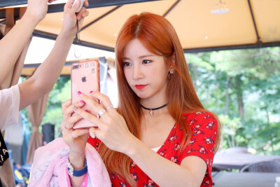 Apink 에이핑크 阿粉 박초롱 Park Cho Rong 朴初珑 头像 ❤️