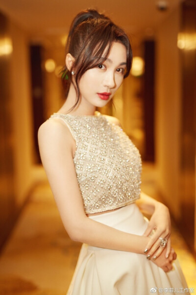 李菲儿 亮相oppo网易娱乐跨界盛典