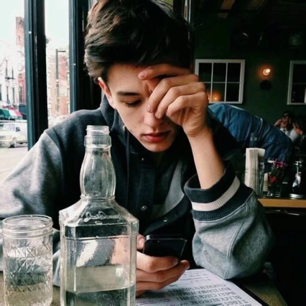 【虎斑收录】男生头像 网红 头像 清新 唯美 可爱 男头