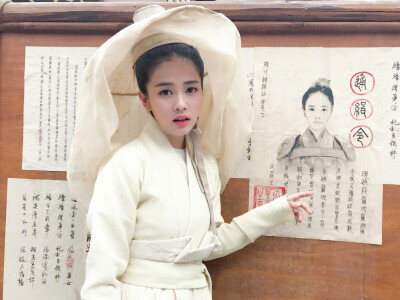  青词/女头，森系，whitegirl_白鹿♪，鹿爷/宝宝只是@白鹿my的搬运工/拿图关注，新浪微博:青词夫人.