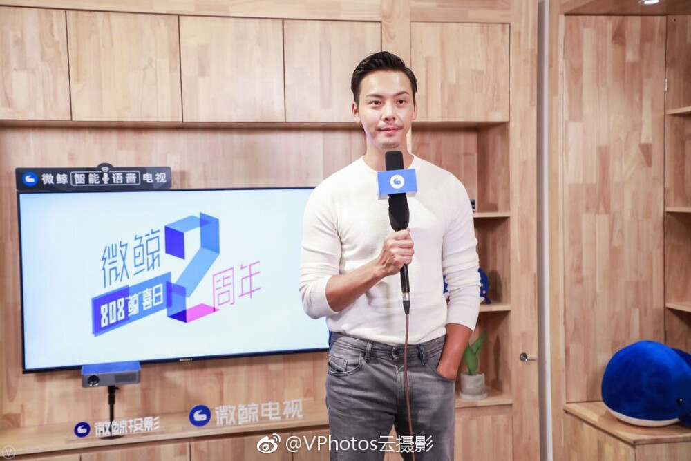 【陈伟霆】【cwt】【陈等等】【William Chan Wai-Ting】 170807 微鲸2周年 未来夜 1080 x 720 px (图源： 微博@VPhotos云摄影 weibo.com/5745652429/Fg26KE73L)