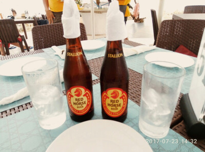 red horse 啤酒