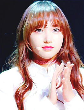 程 潇 / Cheng Xiao / 中 韩 女 团 宇 宙 少 女 成 员 /
喜欢收藏拿图点赞
