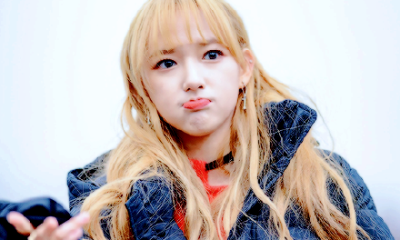 程 潇 / Cheng Xiao / 中 韩 女 团 宇 宙 少 女 成 员 /
喜欢收藏拿图点赞