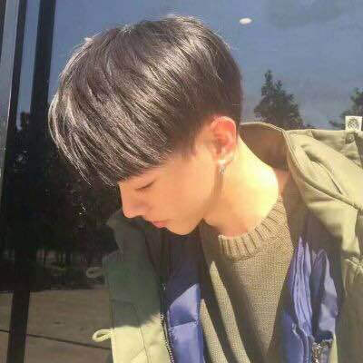 韩国男头。。。