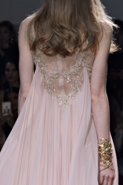 pinkElie Saab Fall 2015 Couture ​​​​