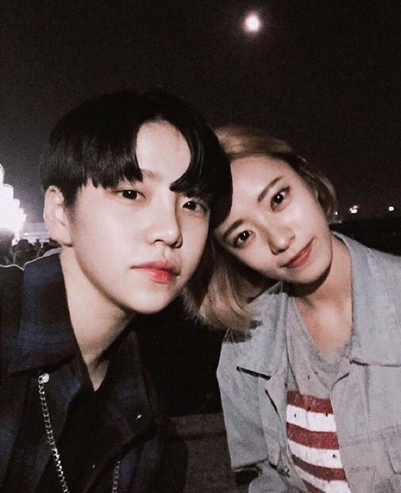 name：lee yoonji男头
捕捉一只可爱的韩国女生
