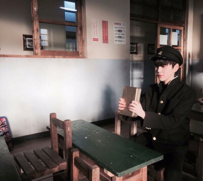 name：lee yoonji男头 捕捉一只可爱的韩国女生
