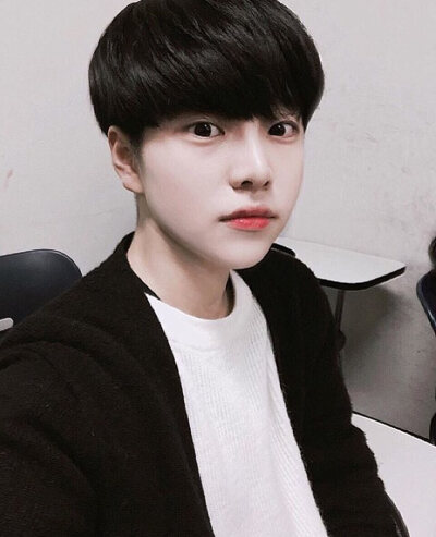 name：lee yoonji男头 捕捉一只可爱的韩国女生
