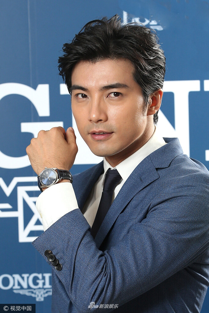 新晋奶爸贺军翔穿现身捞金 笑容灿烂展魅力 - 堆糖,美图壁纸兴趣社区