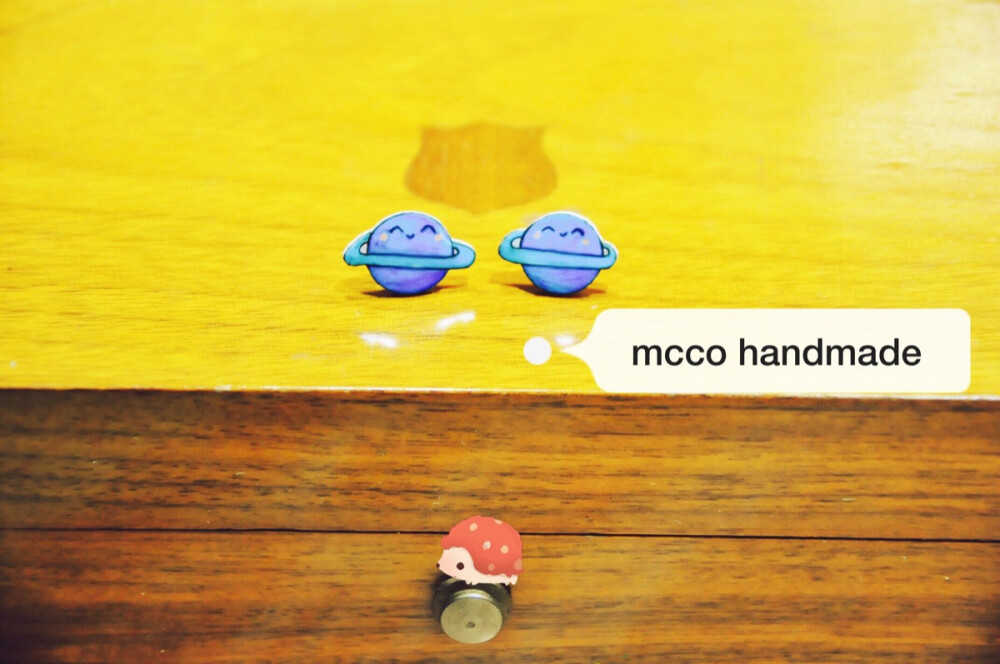 小星球手工绘耳钉mcco handmade http://weidian.com/s/159505?ifr=shopdetail&wfr=c