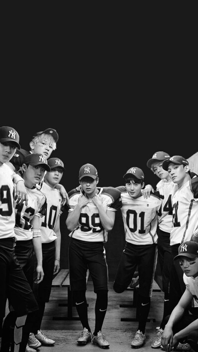 EXO 《Love Me Right》
LMR时期的图