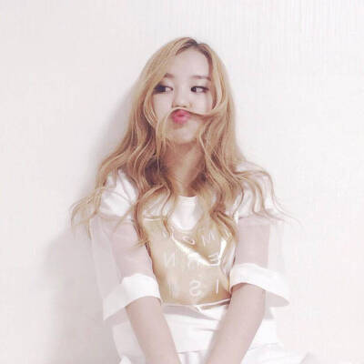 #NC.A#本名林素恩 1996年10月7日出生 身高162cm 2013年8月12日发表首张单曲正式出道 ​