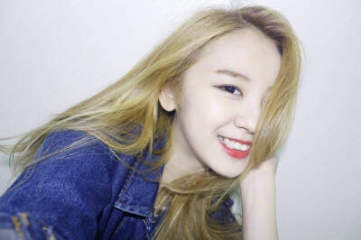 #NC.A#本名林素恩 1996年10月7日出生 身高162cm 2013年8月12日发表首张单曲正式出道 ​