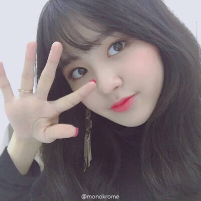 #NC.A#本名林素恩 1996年10月7日出生 身高162cm 2013年8月12日发表首张单曲正式出道 ​