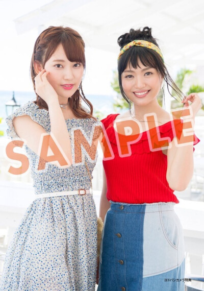 #宮脇咲良# 49th店舗特典HMV / LAWSON 指原莉乃&宮脇咲良 セブンネットショッピング 宮脇咲良&横山由依 ヨドバシカメラ 宮脇咲良&北原里英 Amazon 宮脇咲良&荻野由佳 共通絵柄生写真 ​​​​