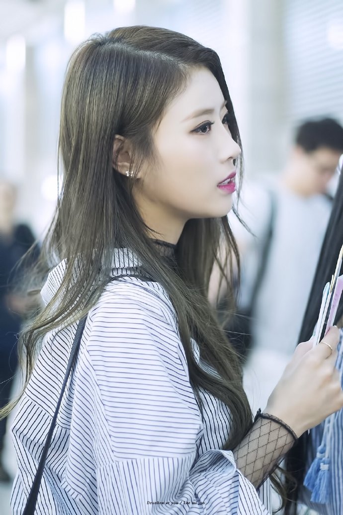 #LOVELYZ# 〖无⇔高清〗170812 仁川出境 #李美珠##柳洙正# 相关5pcr:drunkenatyou太好看了 ​​​​
