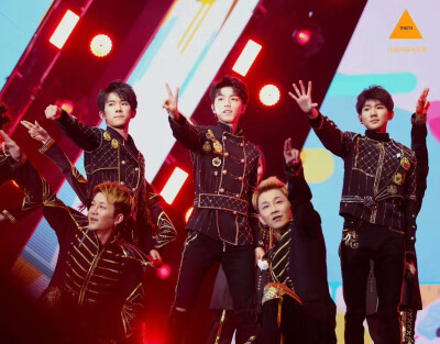 最美不过三人同框＃TFBOYS＃