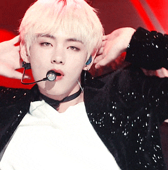 ◤防弹少年团 BTS 金南俊 金硕珍 闵玧其 郑号锡 朴智旻 金泰亨 田柾国 GIF cr自爱豆◢ 啊啊啊啊这是我老公不准抢！！！