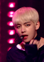 ◤防弹少年团 BTS 金南俊 金硕珍 闵玧其 郑号锡 朴智旻 金泰亨 田柾国 GIF cr自爱豆◢ 啊啊啊啊这是我老公不准抢！！！