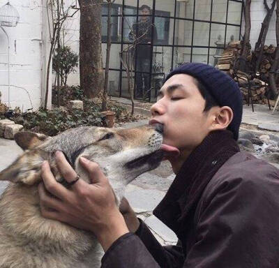 ♡七安 男头
from.眉心有颗美人痣