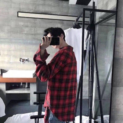 ♡七安 男头
from.眉心有颗美人痣