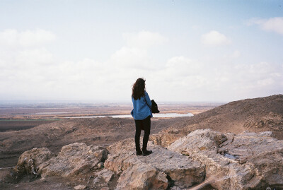 远在远方的风比远方更远， 