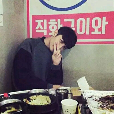 ♡七安 男头
from.眉心有颗美人痣