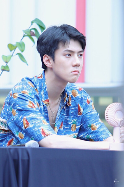 EXO 吴世勋 SE HUN
170813新村签售会