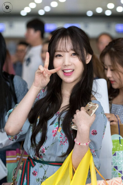 #LOVELYZ# 〖无⇔高清〗170814 马尼拉出境 #朴明恩##KEI##柳洙正# 相关cr:belles_fleurs8 ​​​​
