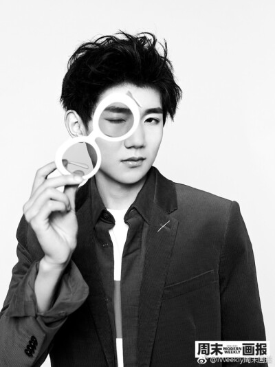 「王源×周末画报」