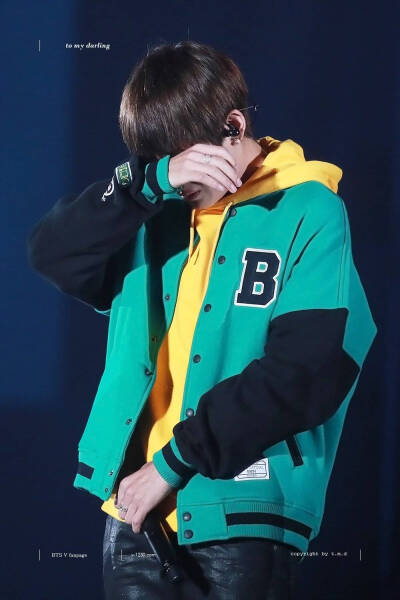 【金泰亨】看到这个就想哭！！心疼啊啊啊啊！（T_TT_TT_TT_T）
泰亨不哭！奶奶希望你过的开心！我们也希望你开心呀！！！