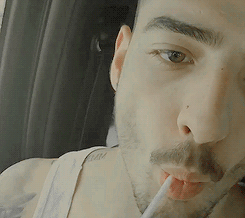 Maluma ，哥伦比亚唱作人，1994年1月28日出生于哥伦比亚梅德林。