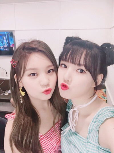 GFRIEND 郑艺琳 金艺源严智