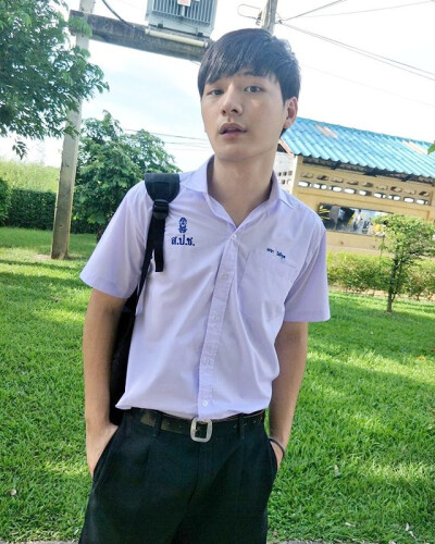 KristPerawat 泰剧一年生 暖暖 阿日学长 Arthit 王慧侦
cr.ins:@kristtps