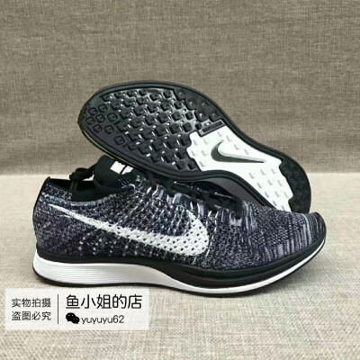 NIKE FLYKNIT RACER！
透气，轻盈 ，夏日旅游必备单品
尺码：36 36.5 37.5 38 38.5 39 40 40.5 41 42 42.5 43 44 44.5 45